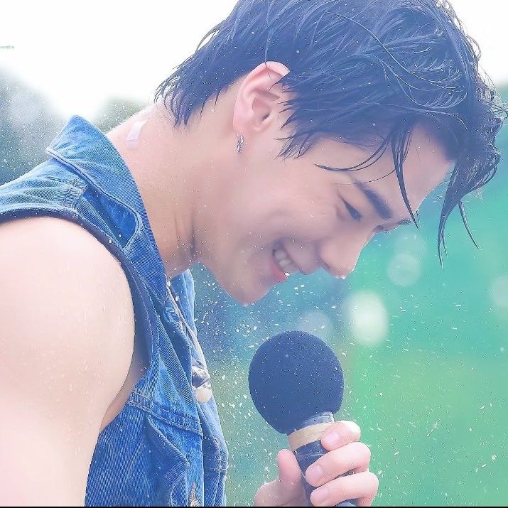 A moment captured by Moonbin (ASTRO)'s fan