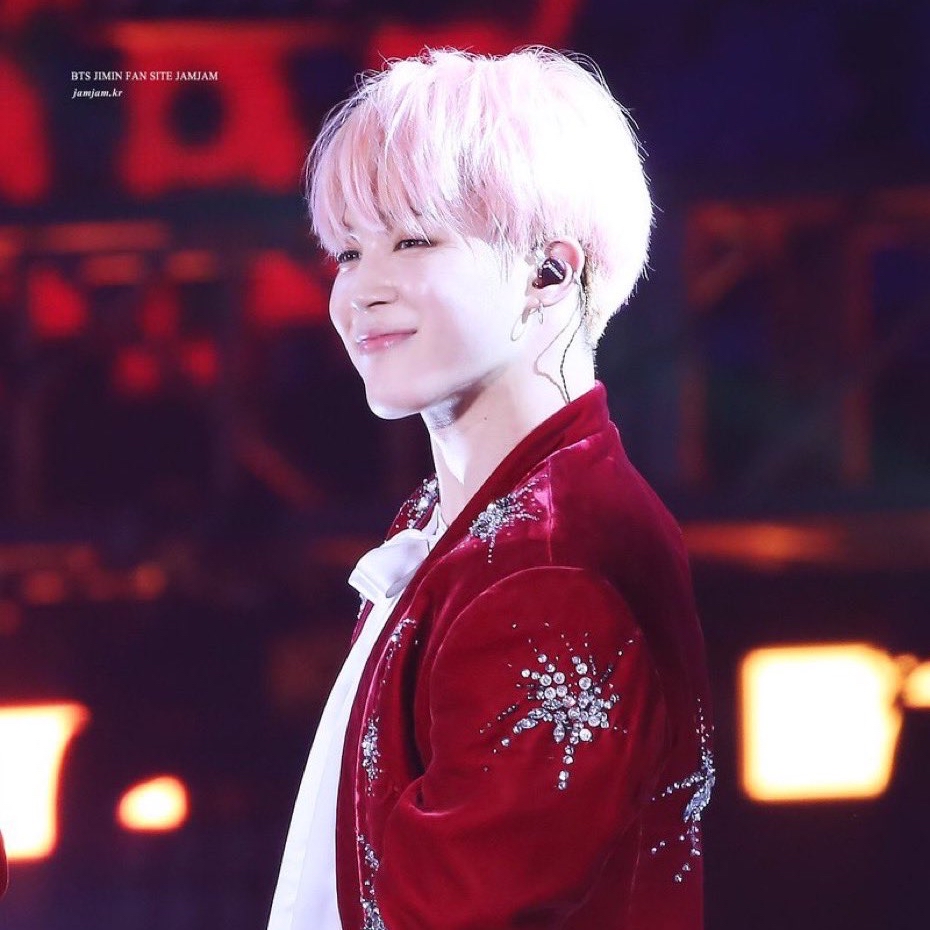 지민 (방탄소년단)의 최신 사진