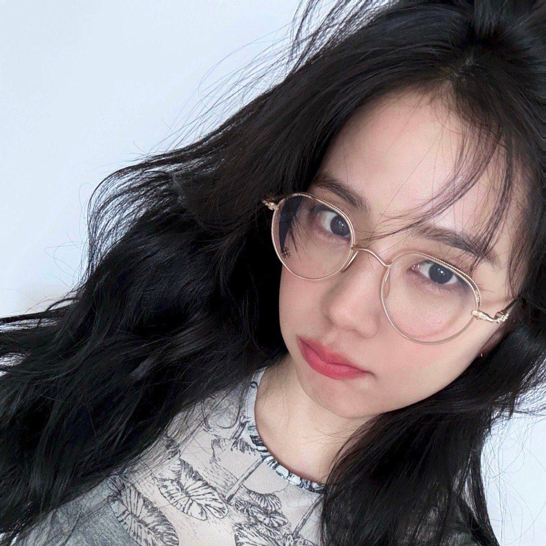 智秀 (BLACKPINK)的最新照片