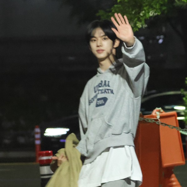 팬들이 사랑하는 도훈 (TWS)의 인기 프로필 사진