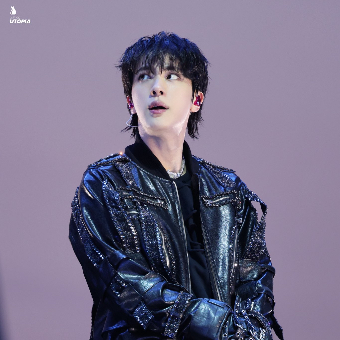 진 (방탄소년단) 최근 활동샷