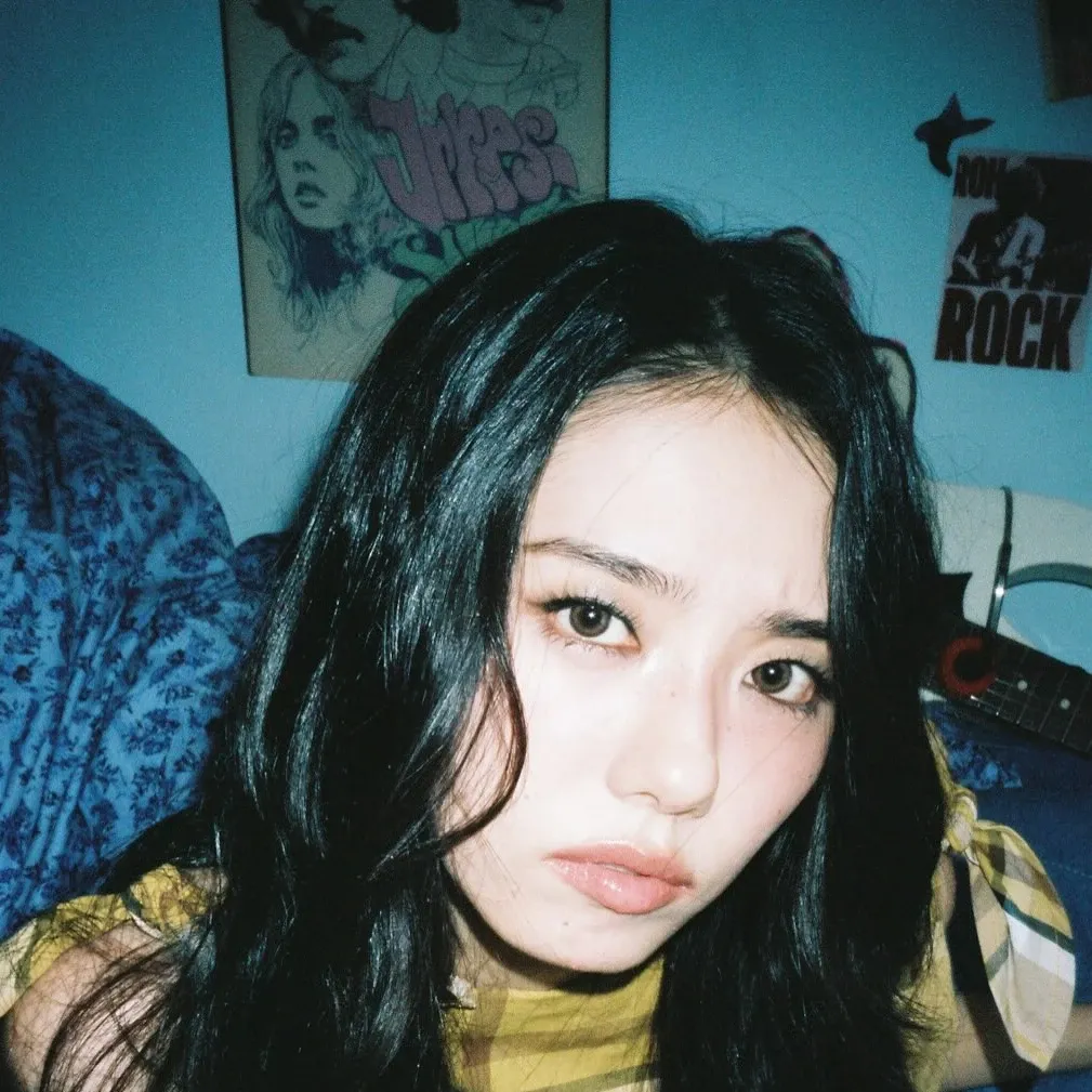 Behind-the-scenes cut of Kim Sohye (I.O.I)