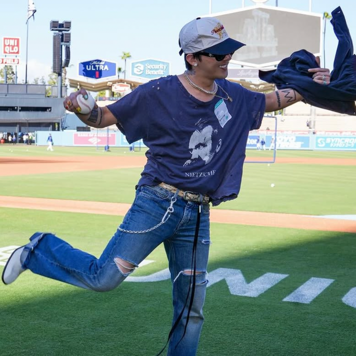 Behind-the-scenes cut of G-DRAGON (BIGBANG)