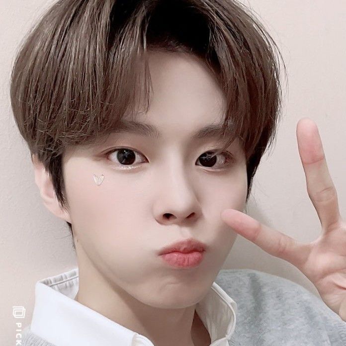 김우석의 최신 사진