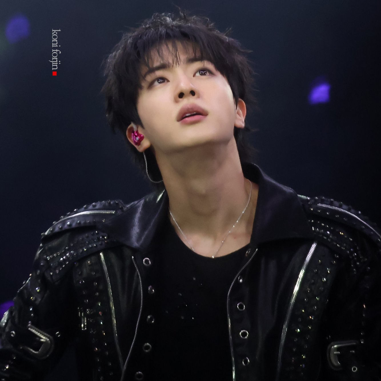 진 (방탄소년단)의 최신 사진