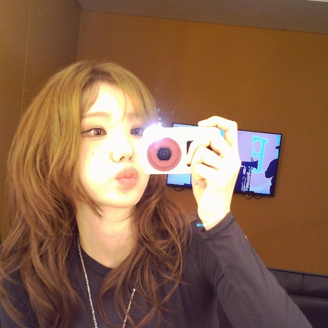 Recent activity shot of QWER