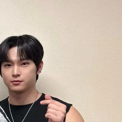 Behind-the-scenes cut of Seoho (ONEUS)