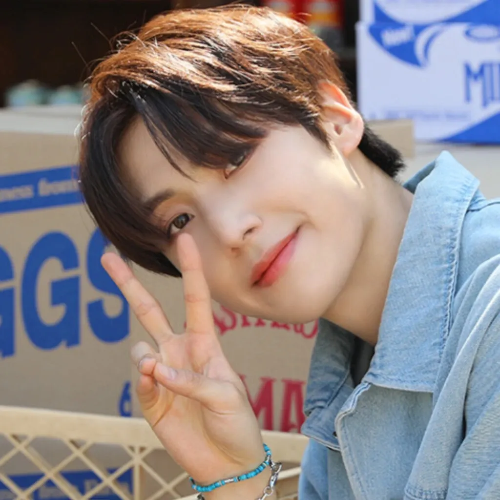 K-POP posts beloved by 이은상 (YOUNITE) fans