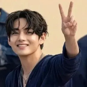 Foto terbaru V (BTS)