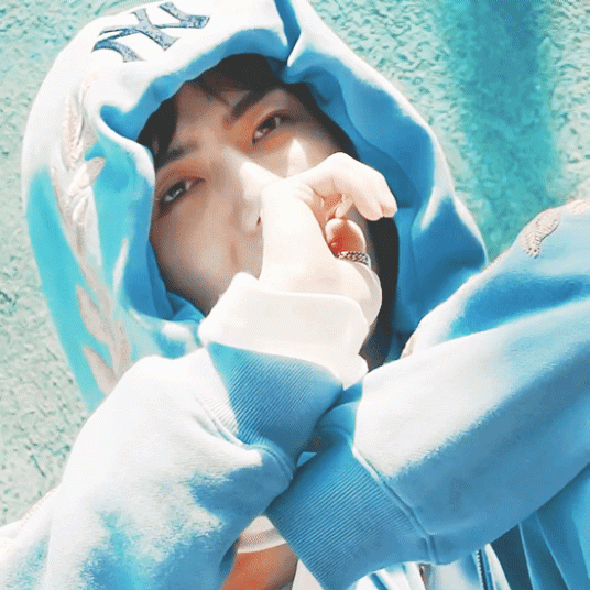 세훈 (EXO) 최근 활동샷