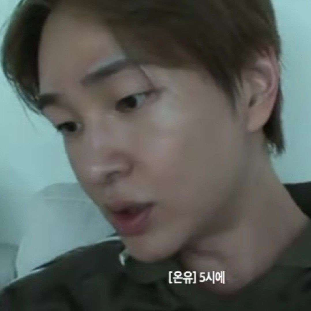 Behind-the-scenes cut of Onew (SHINee)