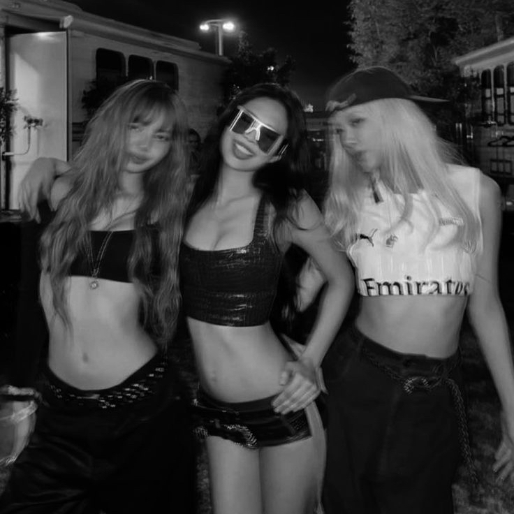 Foto aktivitas terbaru BLACKPINK