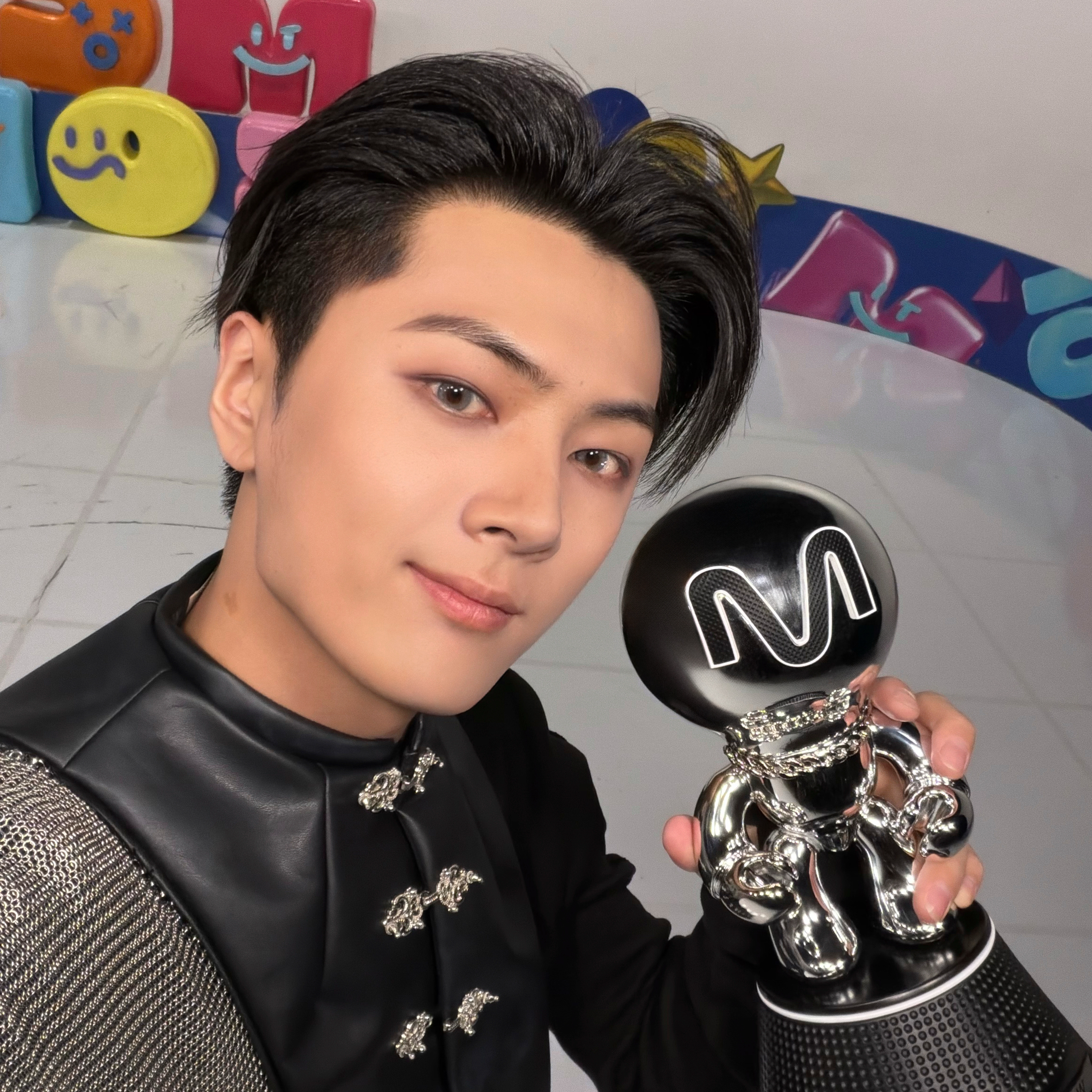 Latest photo of Jay (ENHYPEN)