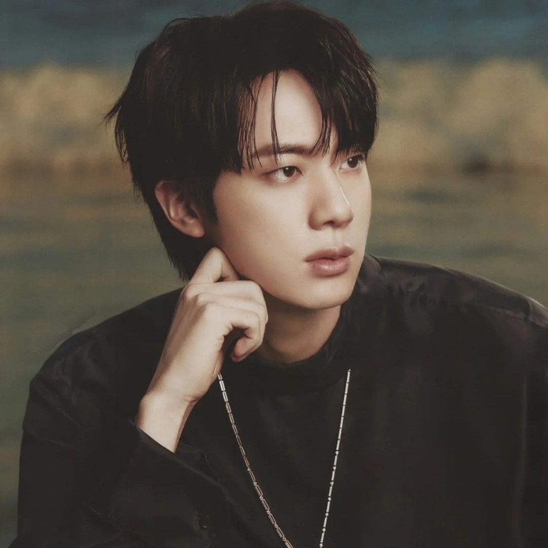 Potret di balik layar Jin (BTS)