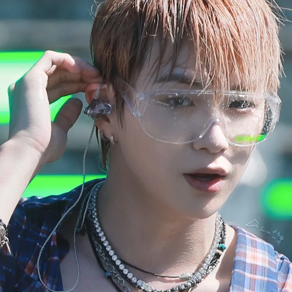 강다니엘 최근 활동샷
