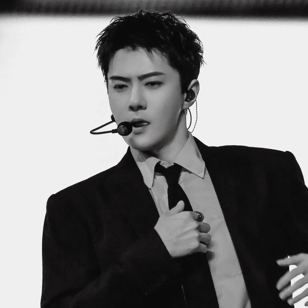 Behind-the-scenes cut of Sehun (EXO)