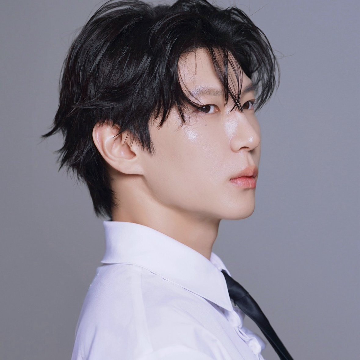 Behind-the-scenes cut of LEO (VIXX)