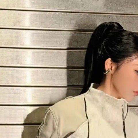 Hot post catching attention from 문별 (마마무)'s fandom