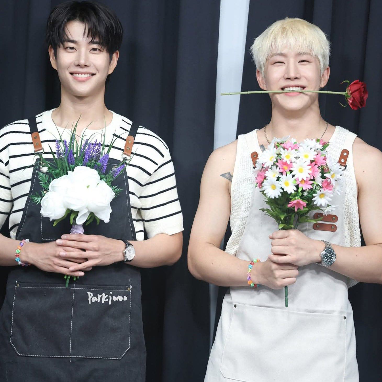 A moment captured by MJ (ASTRO)'s fan