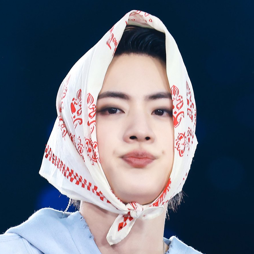 Potret di balik layar Jin (BTS)