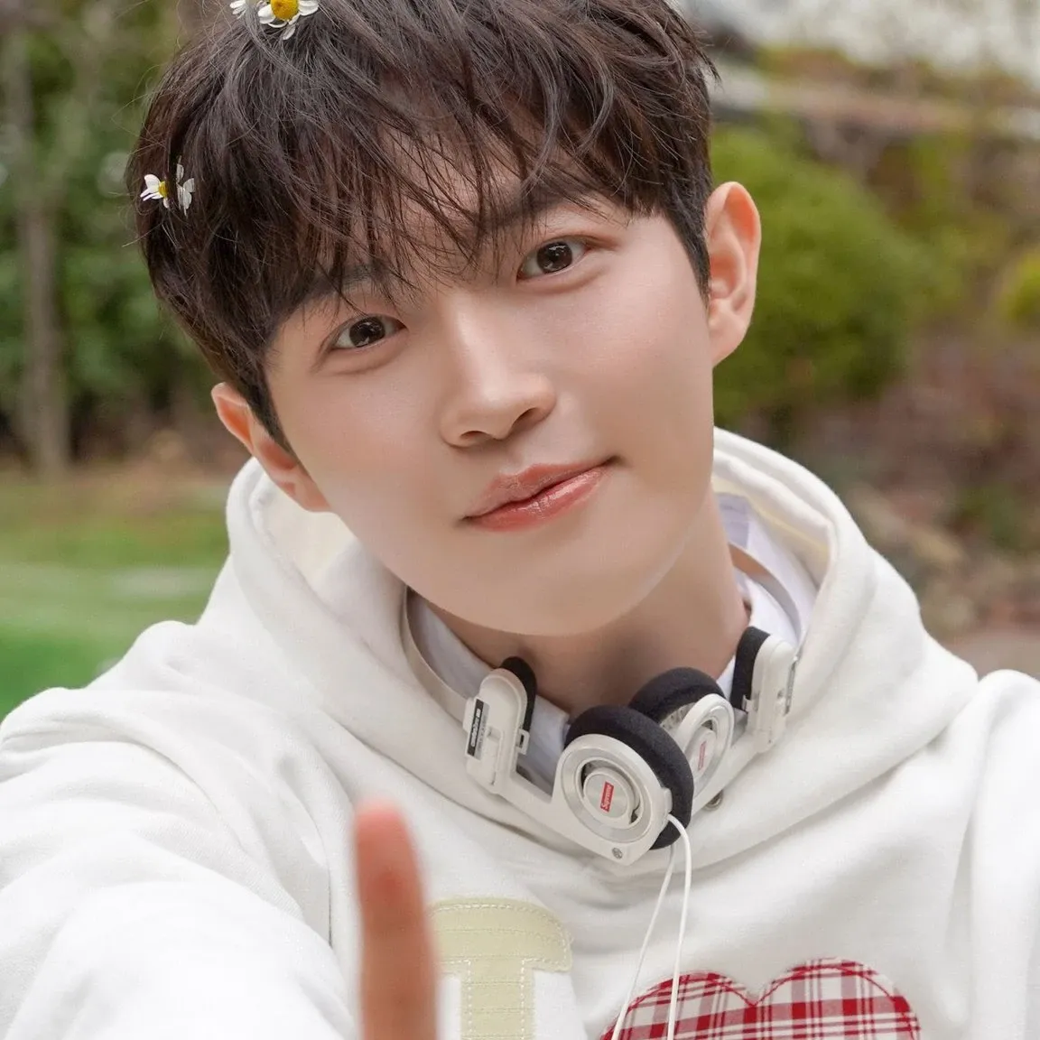 Recent activity shot of Kim Jaehwan