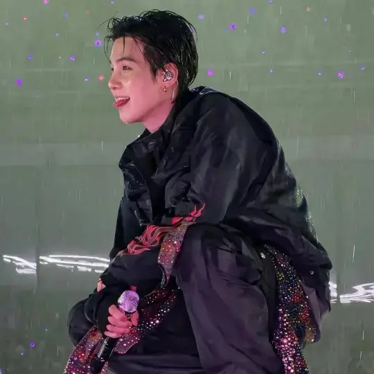 Momen yang diabadikan oleh penggemar SUGA (BTS)