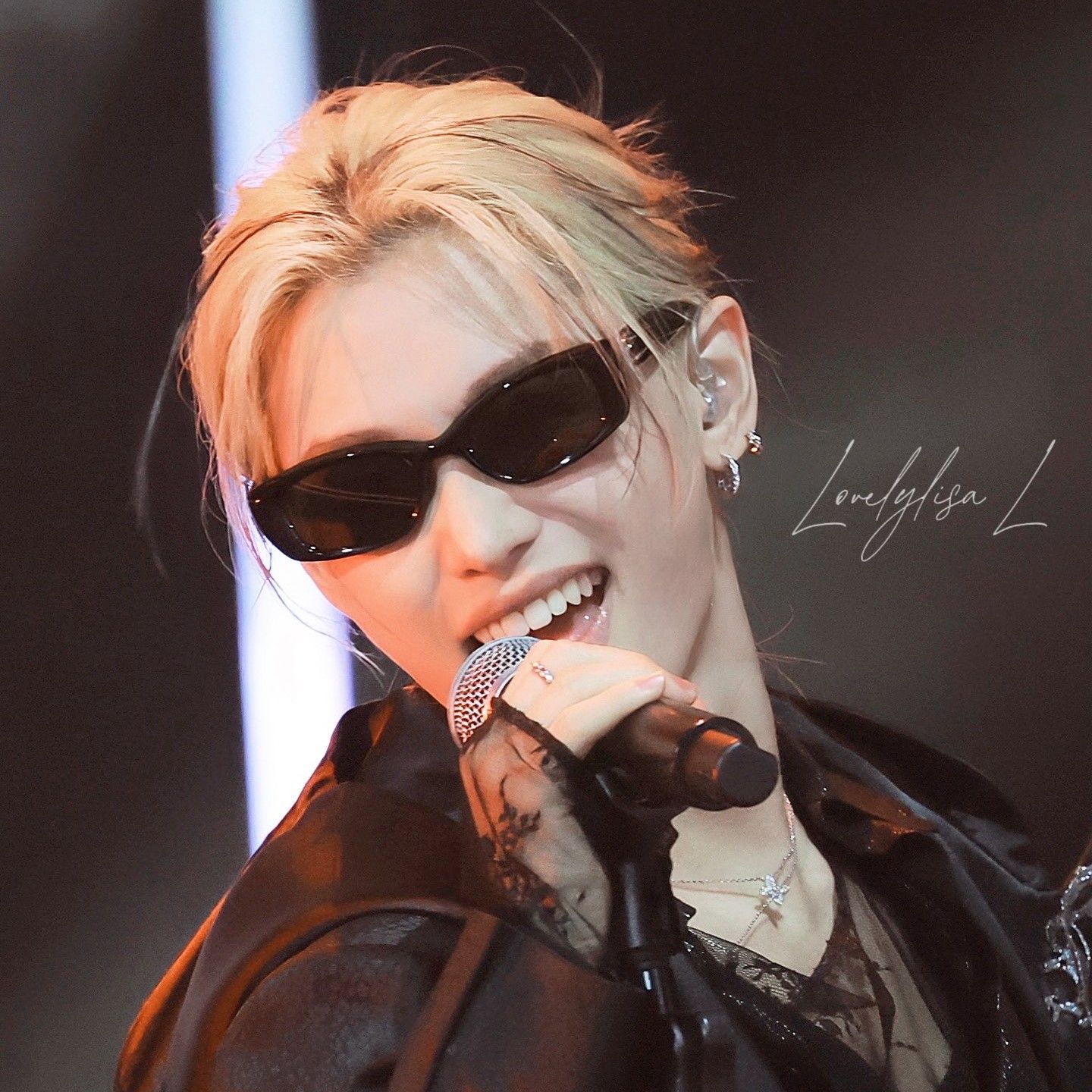 Latest photo of Felix (Stray Kids)