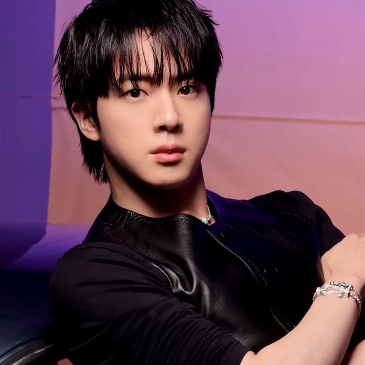 Foto terbaru Jin (BTS)
