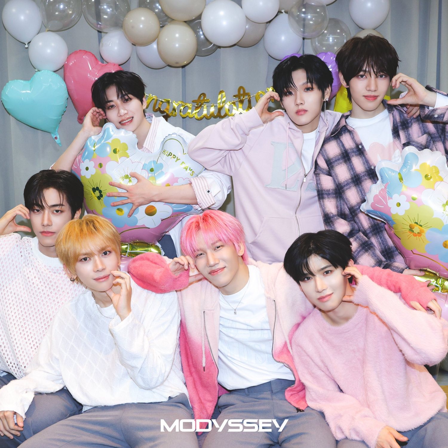 A moment captured by Yi Chen (MODYSSEY)'s fan