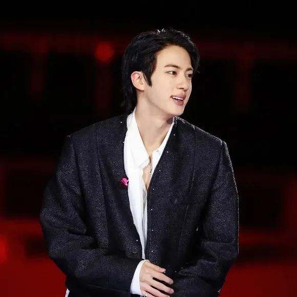 A moment captured by Jin (BTS)'s fan