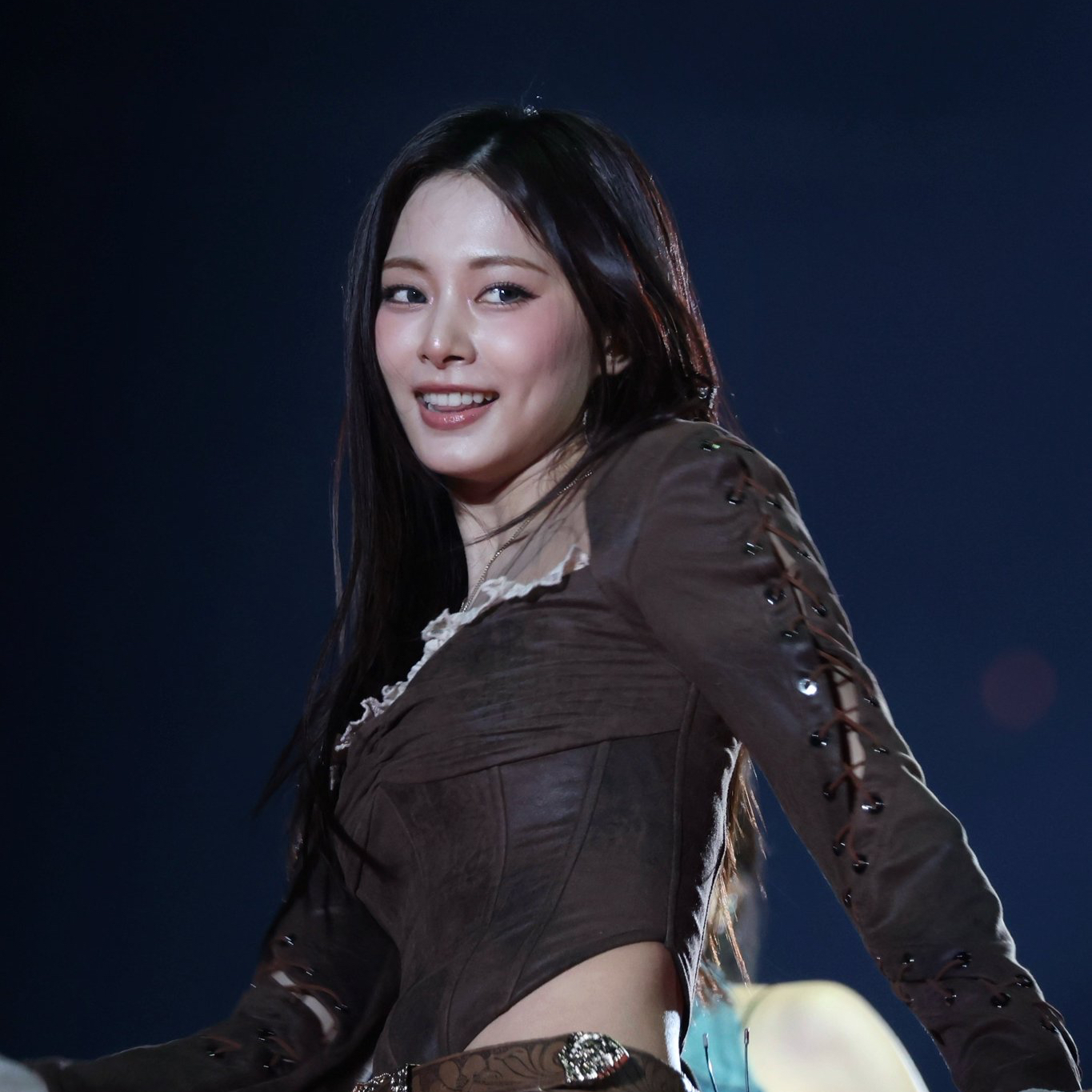 Potret di balik layar Tzuyu (TWICE)