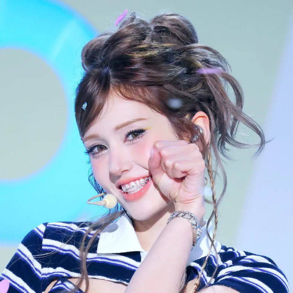 Behind-the-scenes cut of Jeon Somi (I.O.I)