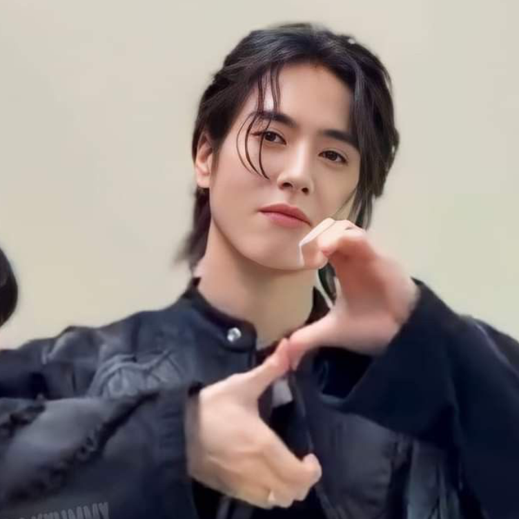 Latest photo of Yugyeom (GOT7)