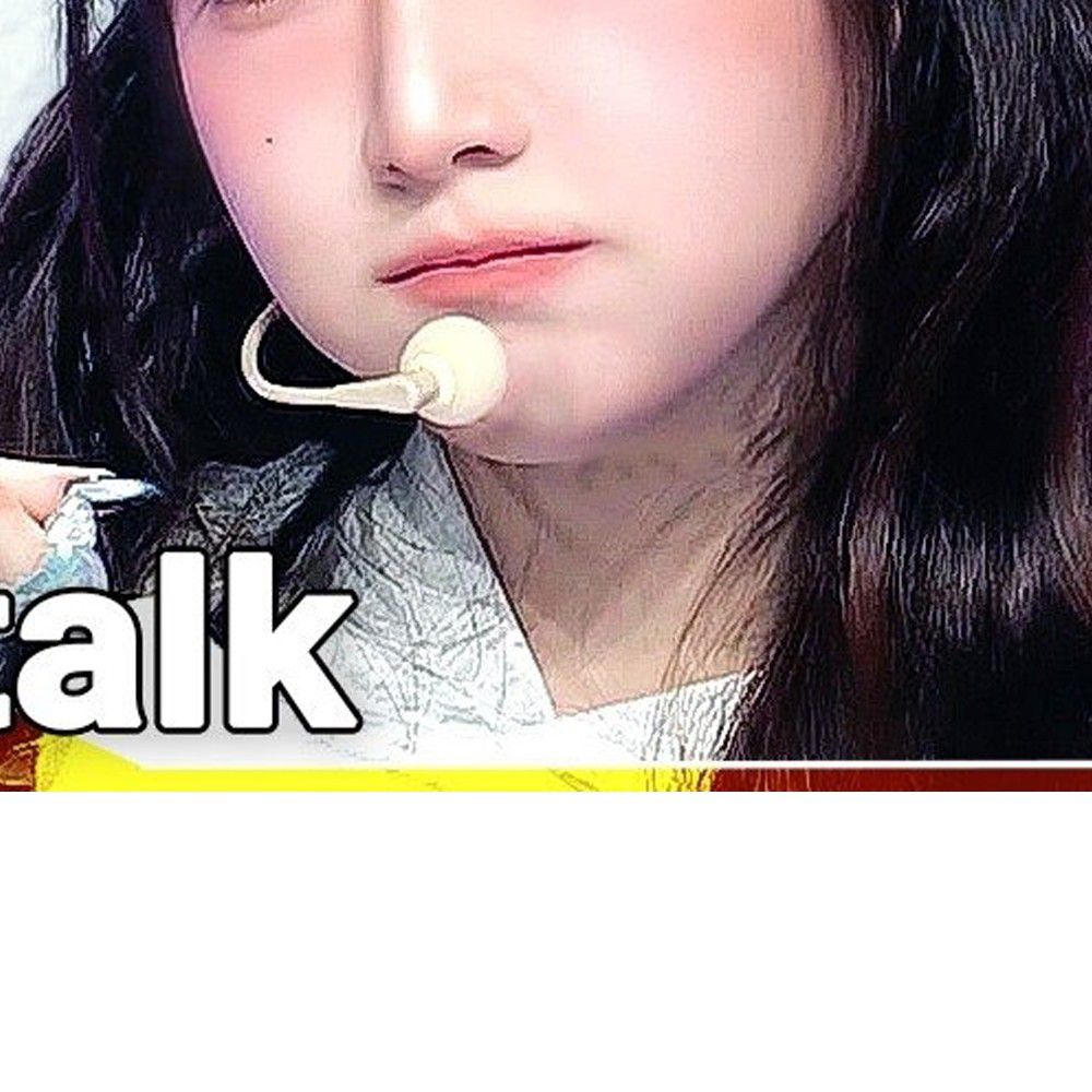 A moment captured by Loossemble's fan