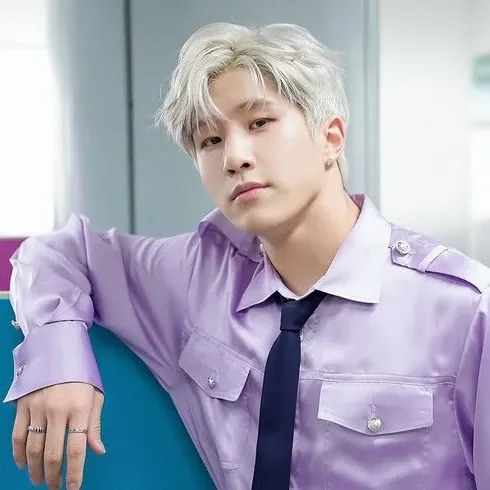 Latest photo of Jinjin (ASTRO)