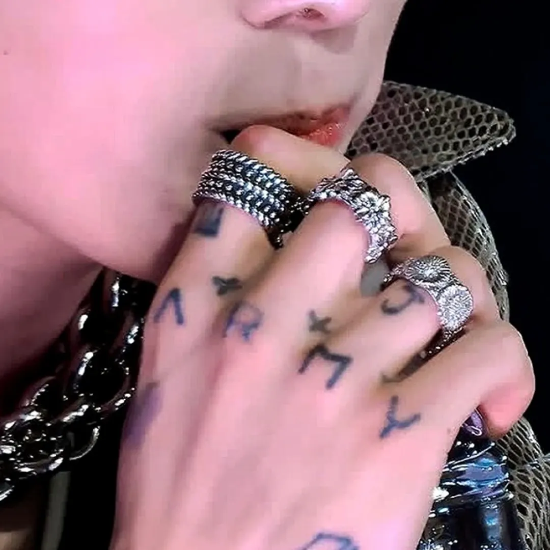 Momen yang diabadikan oleh penggemar Jungkook (BTS)