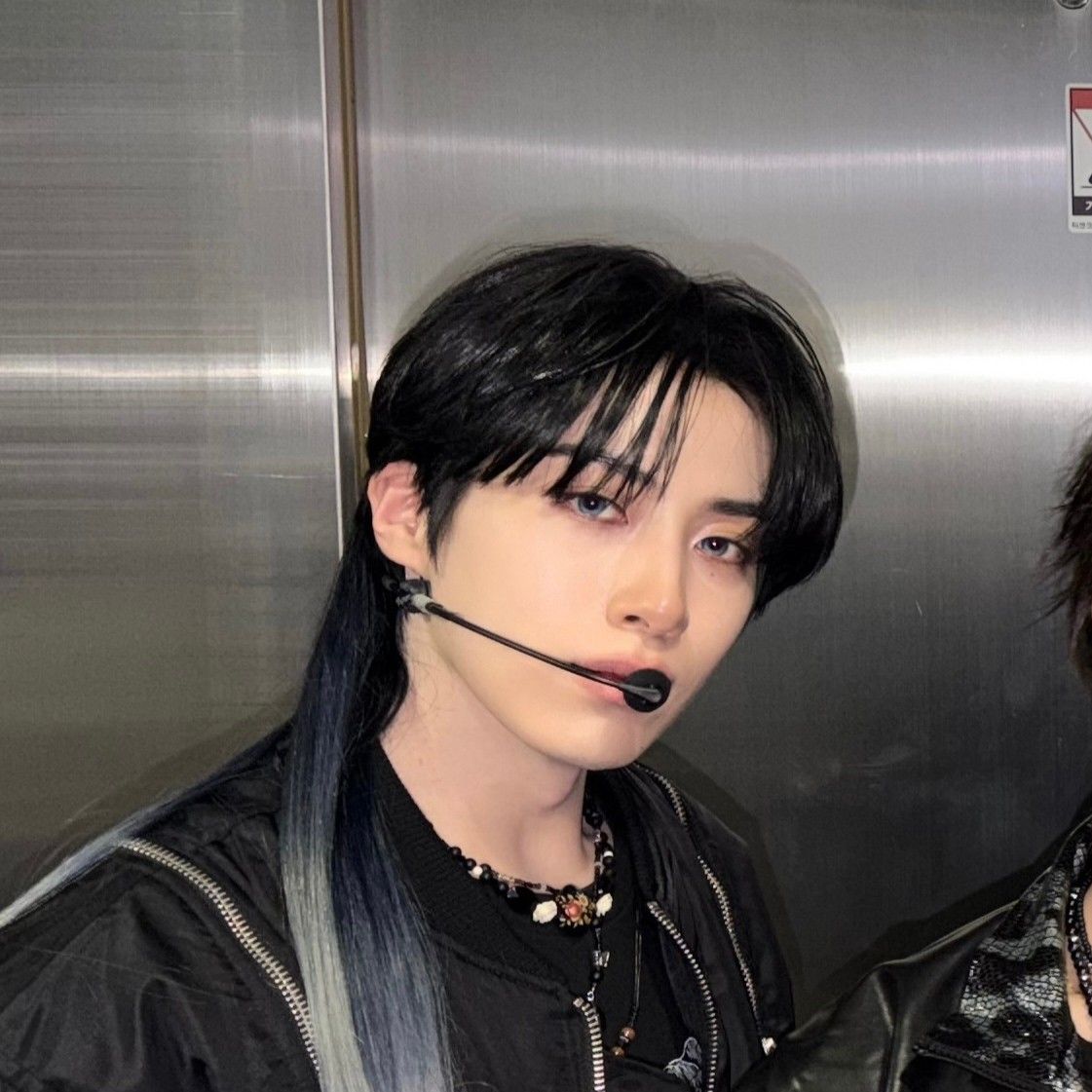 Behind-the-scenes cut of ONEUS