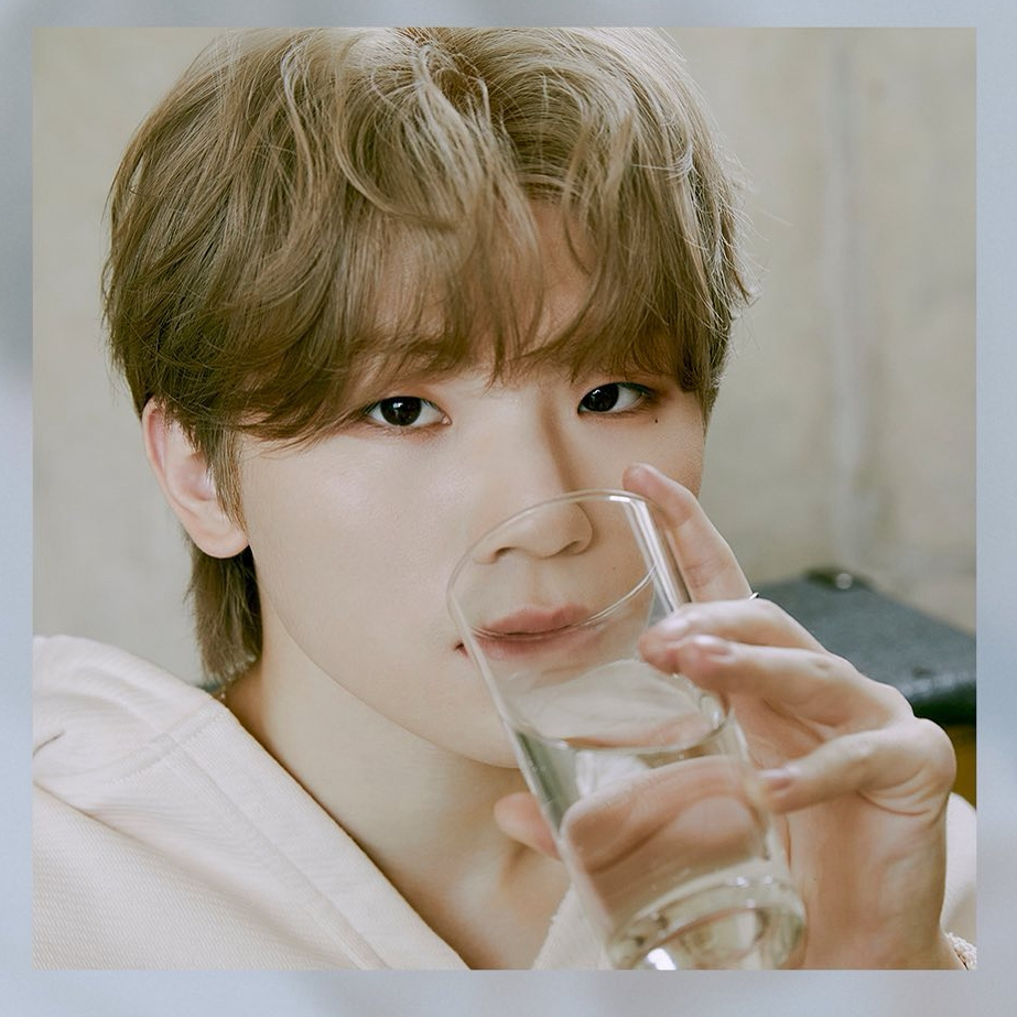 Woozi (SEVENTEEN)的幕後花絮