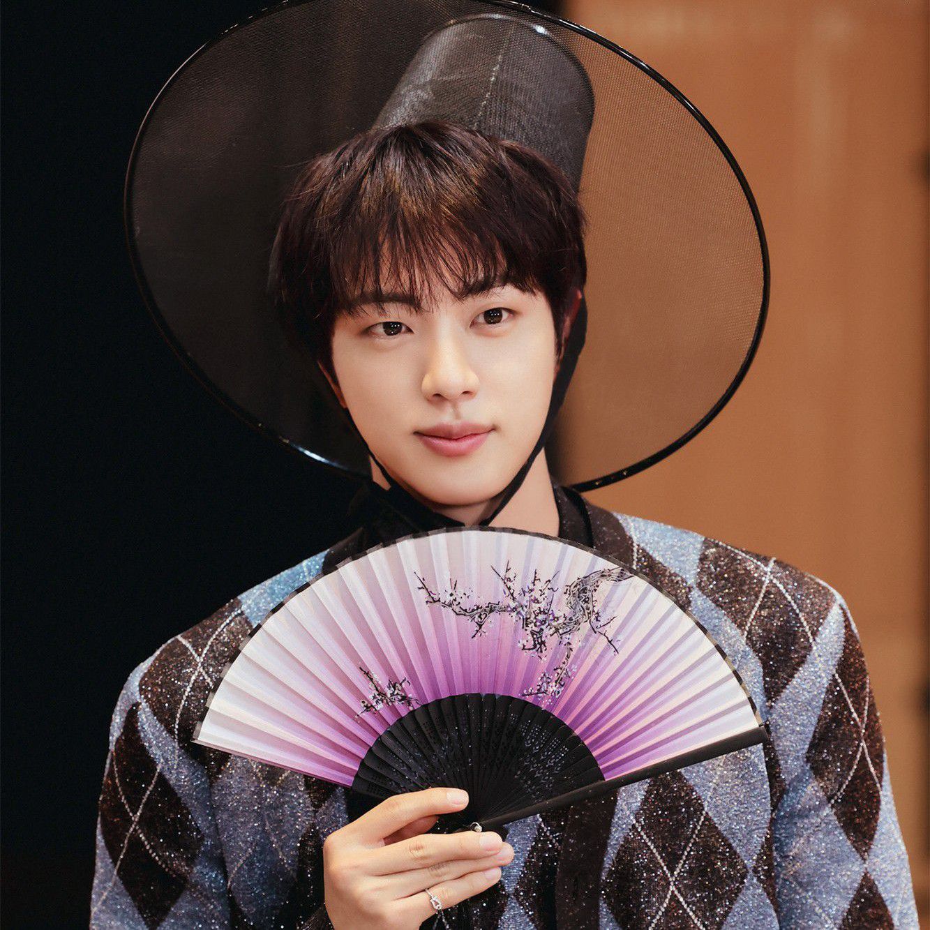 진 (방탄소년단)의 비하인드 컷