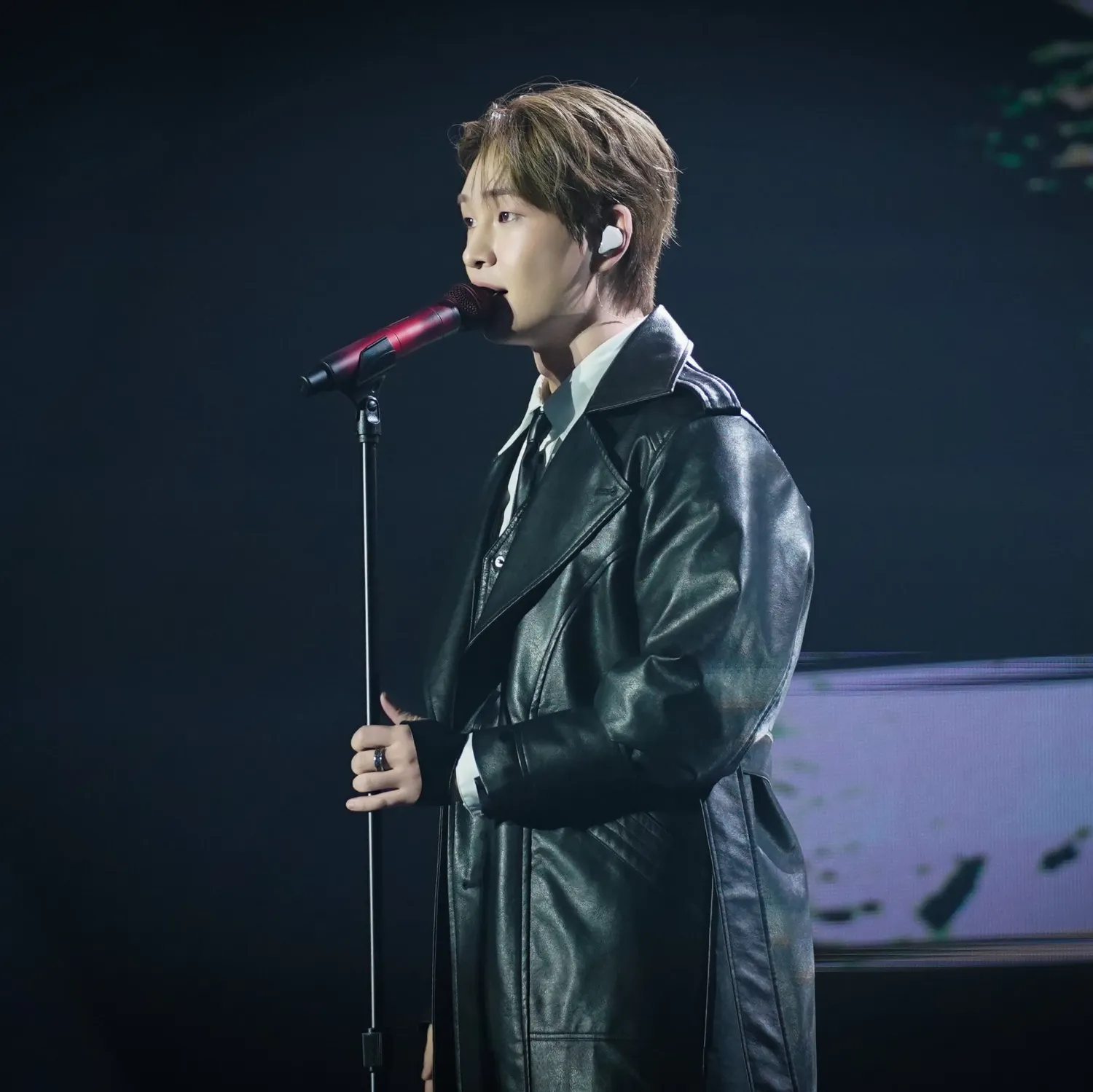 Latest photo of Onew (SHINee)