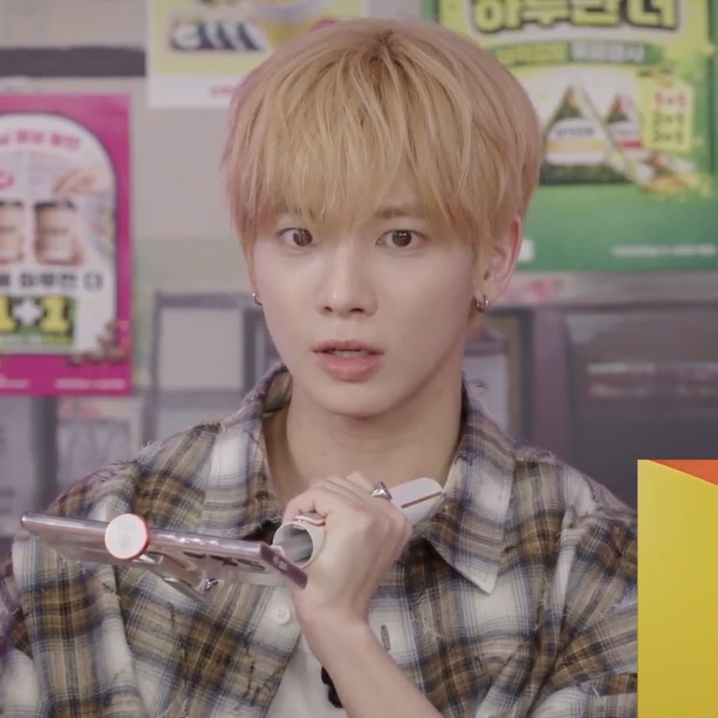 太顯 (TOMORROW X TOGETHER)的最新活動照片