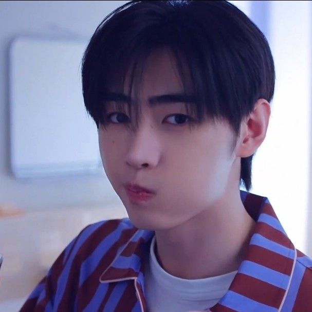 ソンフン (ENHYPEN)の最近の活動写真