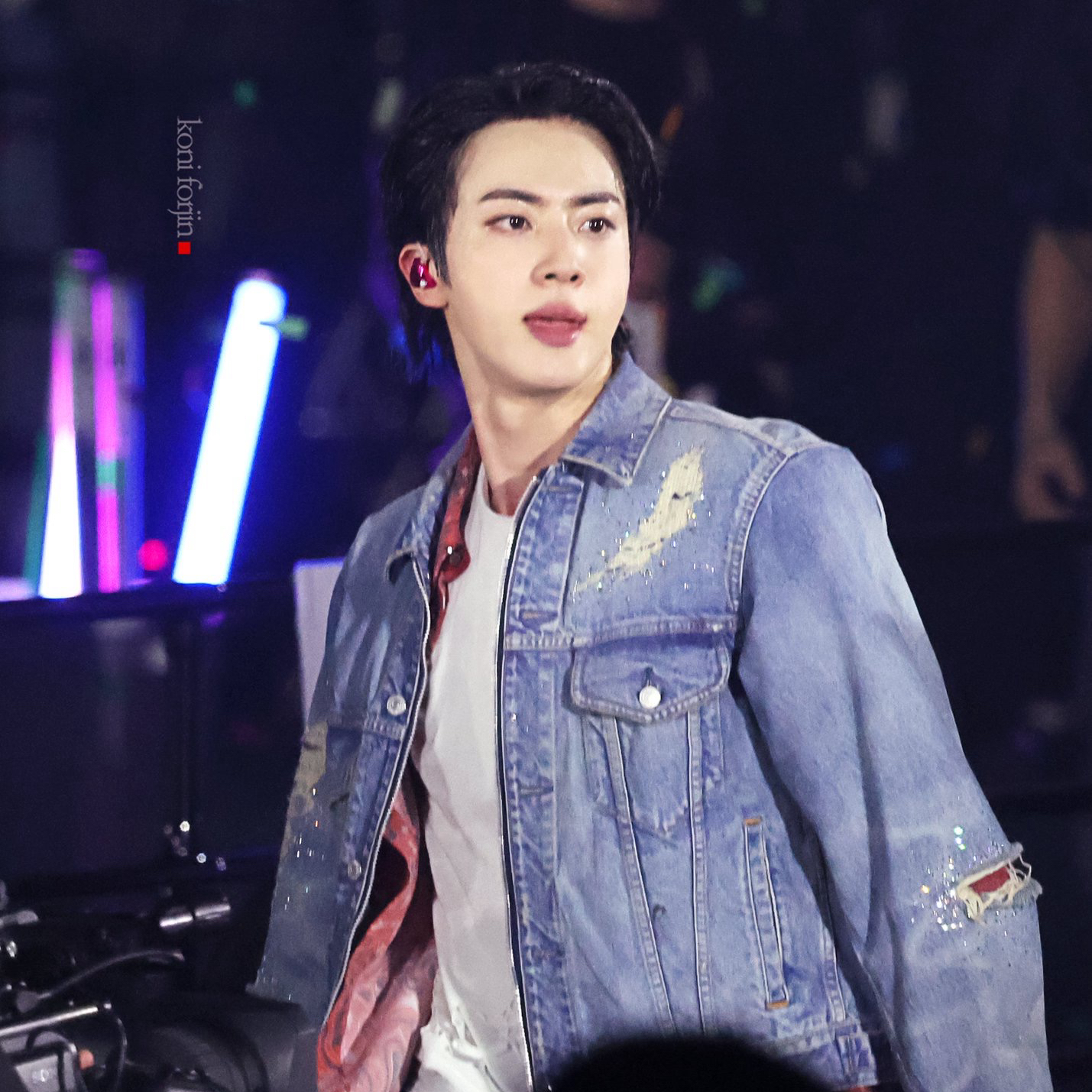 진 (방탄소년단)의 비하인드 컷