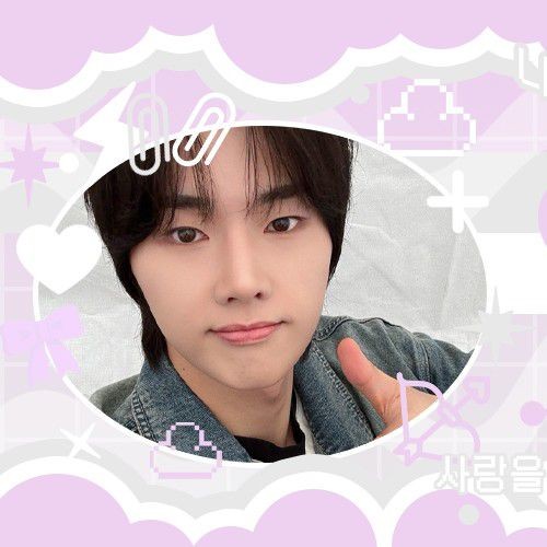 Signature photo of Jungsu (Xdinary Heroes) capturing their charm