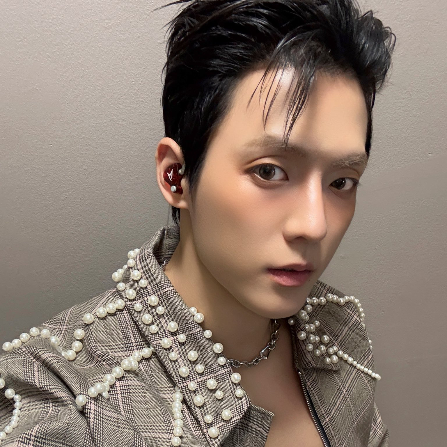 Behind-the-scenes cut of Lee Minhyuk (BTOB)