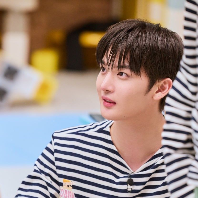 Latest photo of Bae Jinyoung