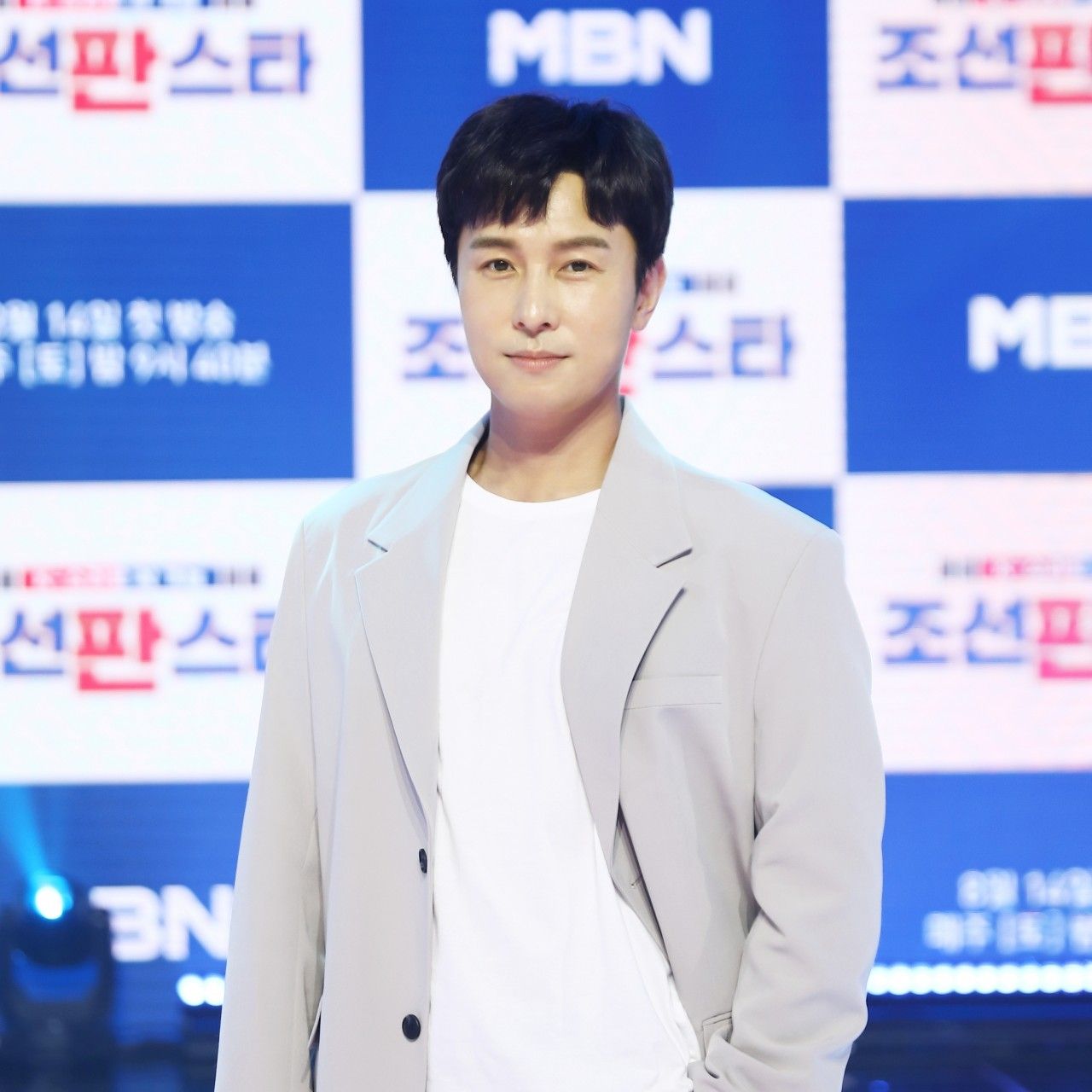 Behind-the-scenes cut of Kim Dongwan (SHINHWA)