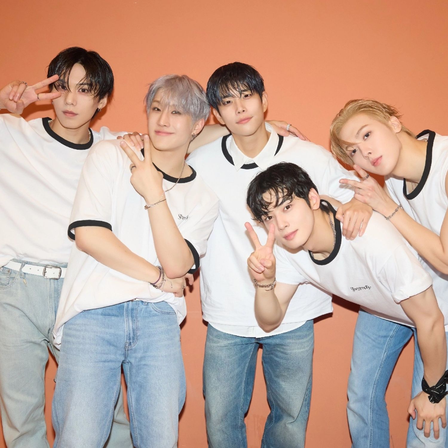 Latest photo of MJ (ASTRO)