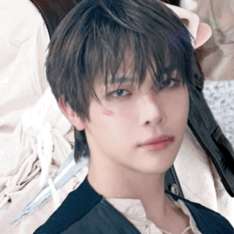 Behind-the-scenes cut of Nicholas (&TEAM)