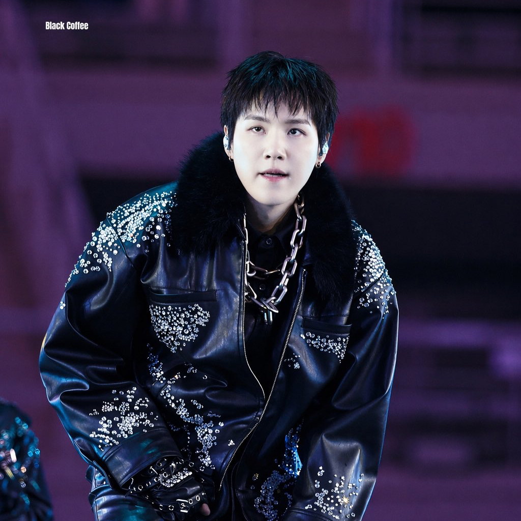 Foto terbaru SUGA (BTS)